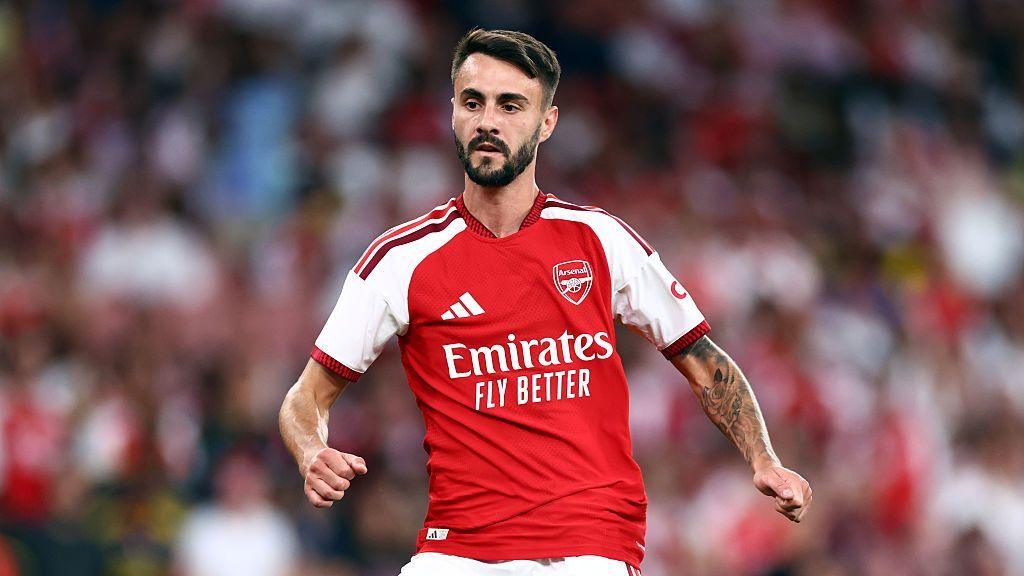 Hamburg in advanced talks for Arsenal’s Vieira Hamburg in advanced talks for Arsenal’s Vieira