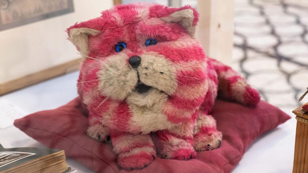 Bagpuss creator’s artwork sells for £400k at auction Bagpuss creator’s artwork sells for £400k at auction