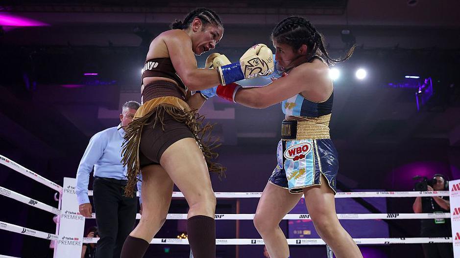 Amanda Serrano fighting Lucrecia Manzur in California