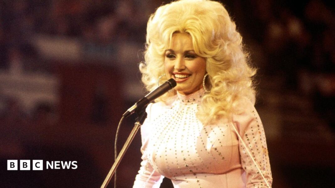 Dolly Parton: The life of an iconic country singer Dolly Parton: The life of an iconic country singer