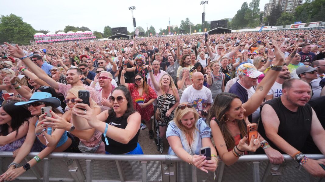 Diana Ross pens ‘special song’ for Pride crowd Diana Ross pens ‘special song’ for Pride crowd