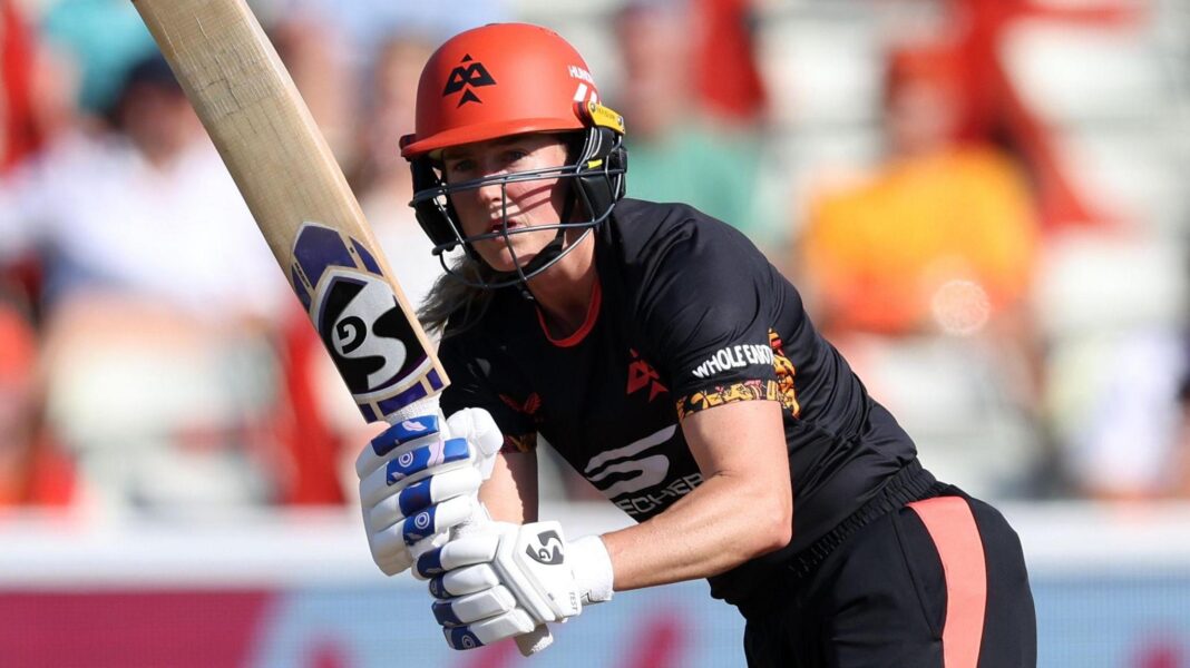 Perry fifty takes Phoenix to victory over MI London Perry fifty takes Phoenix to victory over MI London