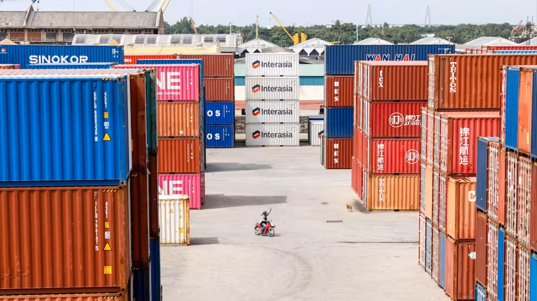 Shipping industry warns small battery exemption increases fire risk on vessels Shipping industry warns small battery exemption increases fire risk on vessels