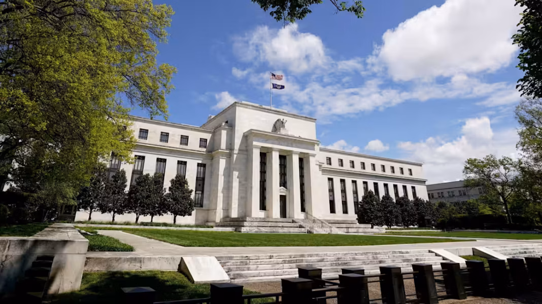 Fed officials express rising concern over persistently high inflation Fed officials express rising concern over persistently high inflation