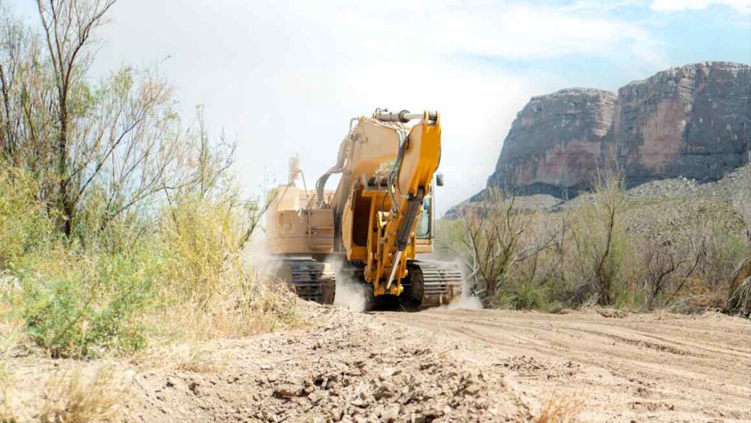 US pauses construction of border wall through national park in Texas US pauses construction of border wall through national park in Texas