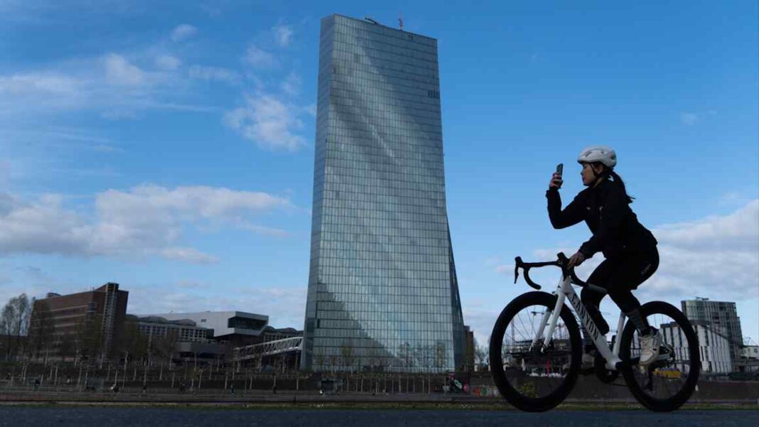 US tech stock correction likely, warn ECB economists US tech stock correction likely, warn ECB economists