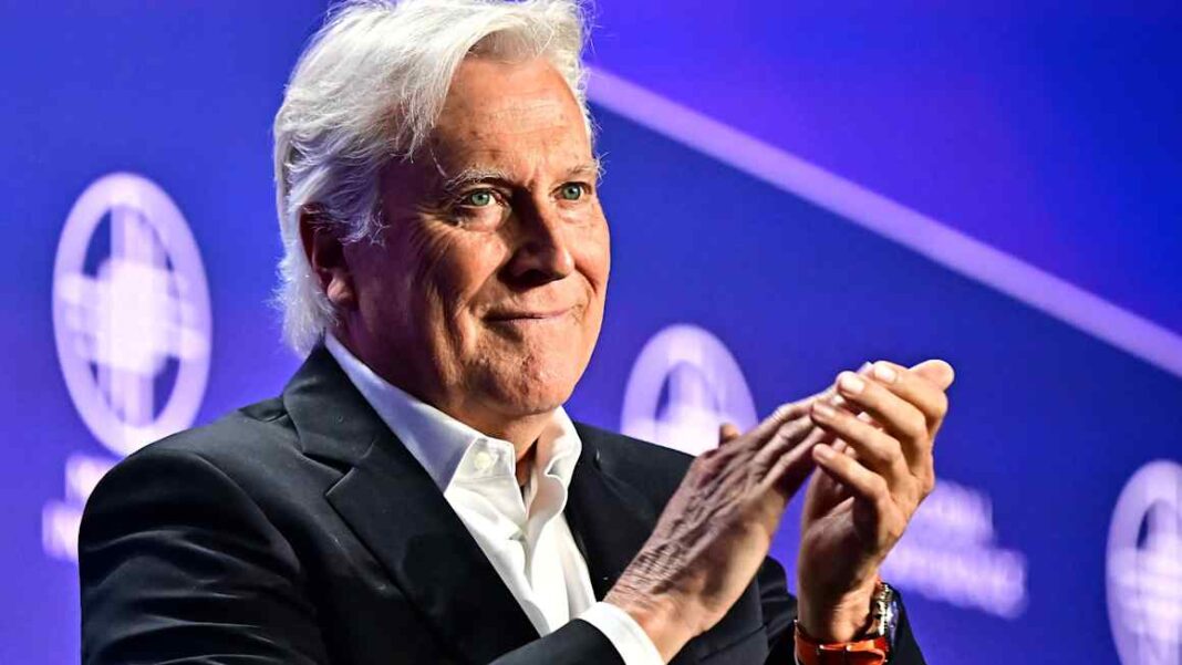 How a sports billionaire threatens to upend Wall Street How a sports billionaire threatens to upend Wall Street