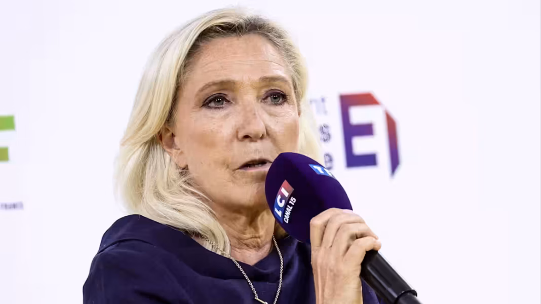 France’s Le Pen seeks to woo business leaders by vowing to cut spending France’s Le Pen seeks to woo business leaders by vowing to cut spending