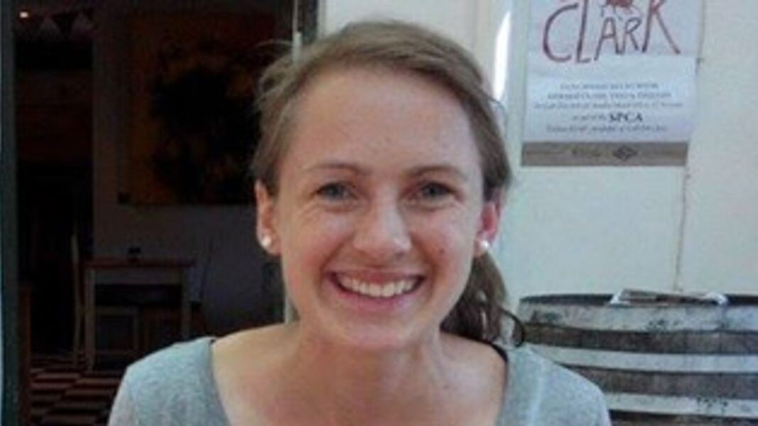 Man arrested after death of British woman whose body was found inside suitcase in Athens Man arrested after death of British woman whose body was found inside suitcase in Athens