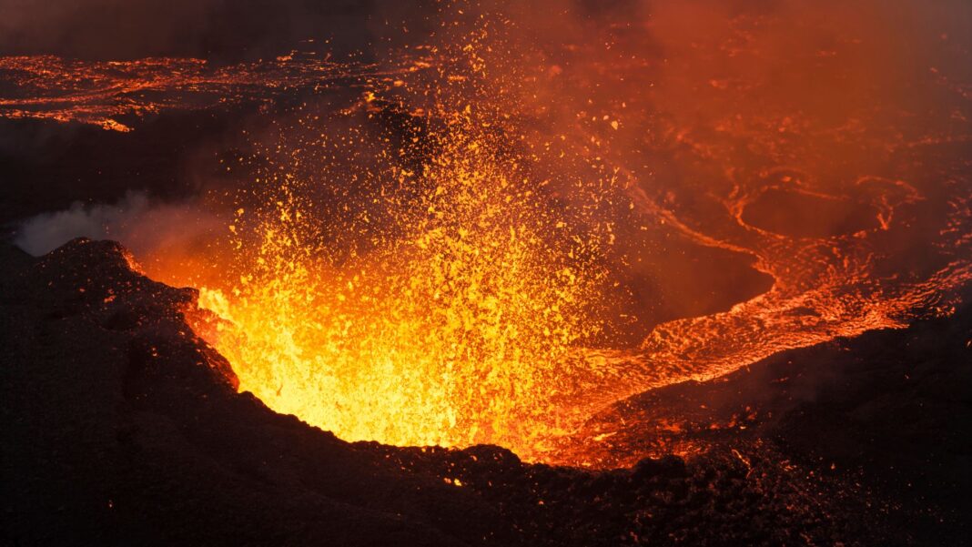 Robots could harvest lava from volcanic eruptions to make ‘concrete’ of the future Robots could harvest lava from volcanic eruptions to make ‘concrete’ of the future