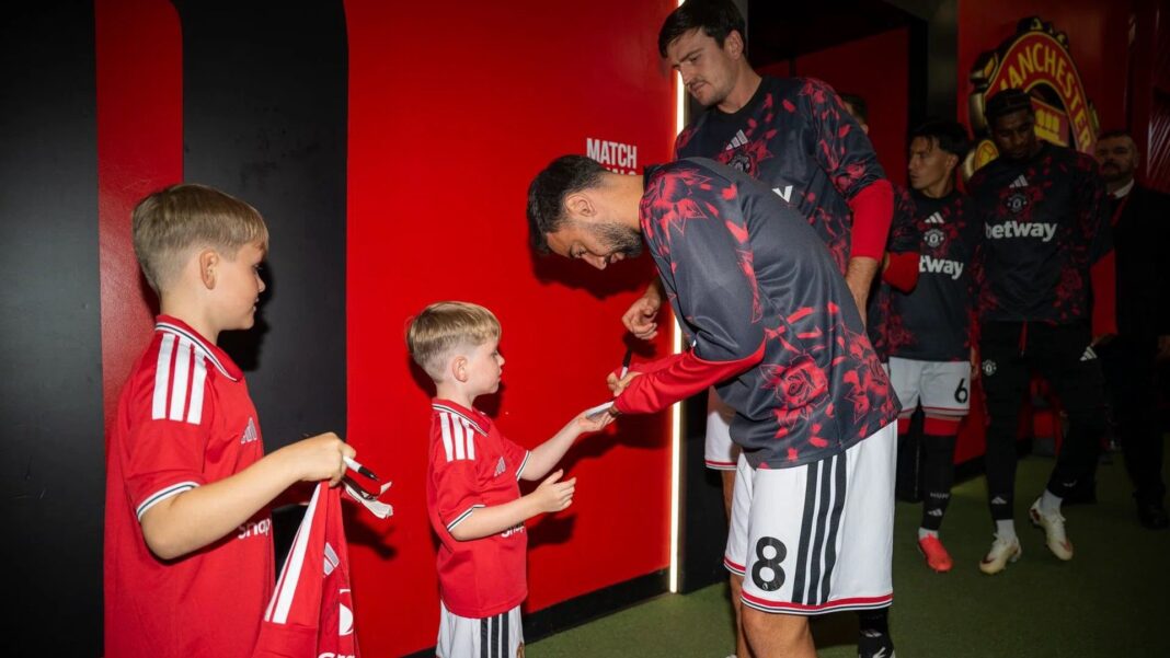 Sons of police officer killed in A66 crash appear as Man United mascots Sons of police officer killed in A66 crash appear as Man United mascots