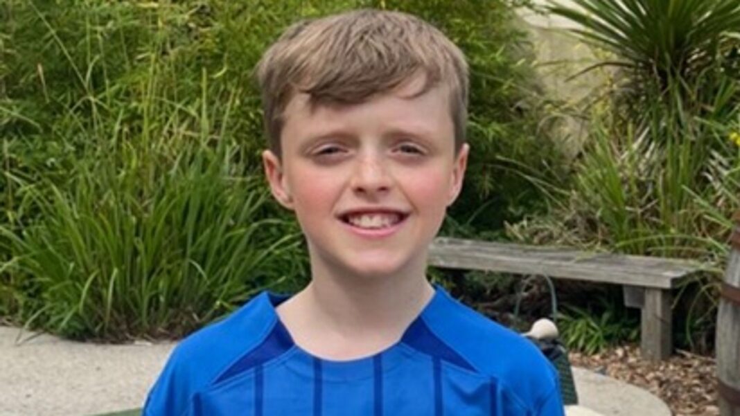 Family pay tribute to ‘beautiful’ boy, 14, who died after being hit by bus Family pay tribute to ‘beautiful’ boy, 14, who died after being hit by bus