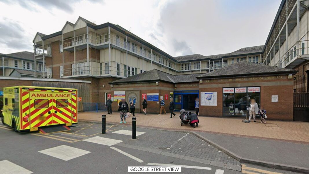 Doctor who left patient in ‘uncontrollable pain’ after wrongly connecting organs in botched operation is struck off Doctor who left patient in ‘uncontrollable pain’ after wrongly connecting organs in botched operation is struck off