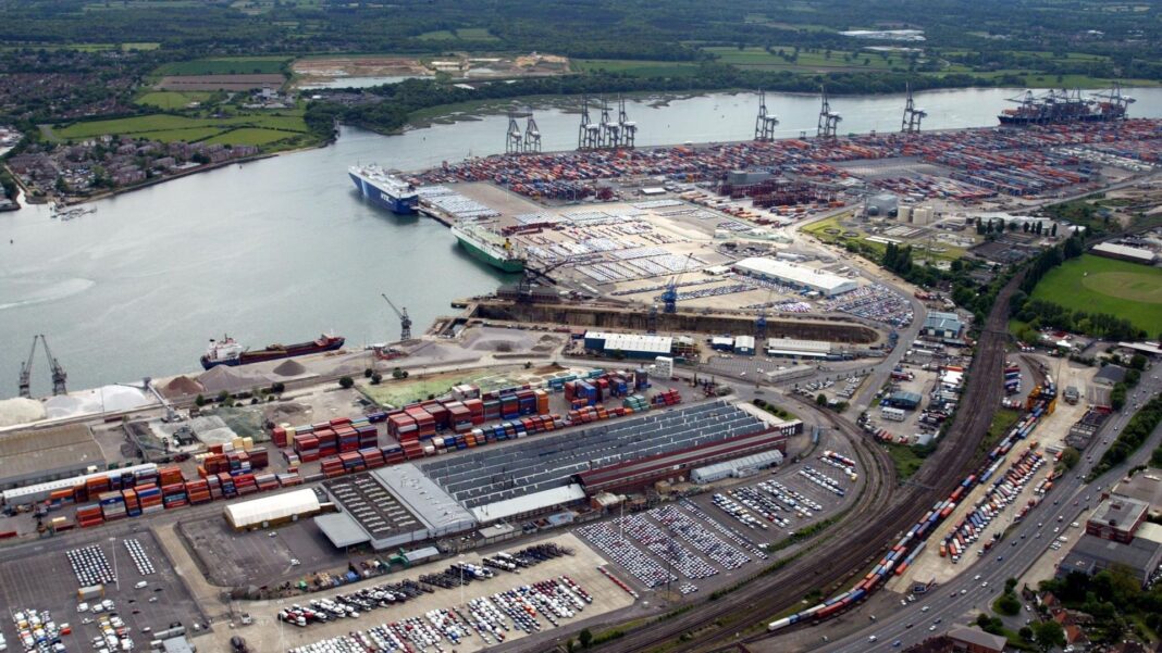 Drugs worth more than £160m seized at British port Drugs worth more than £160m seized at British port