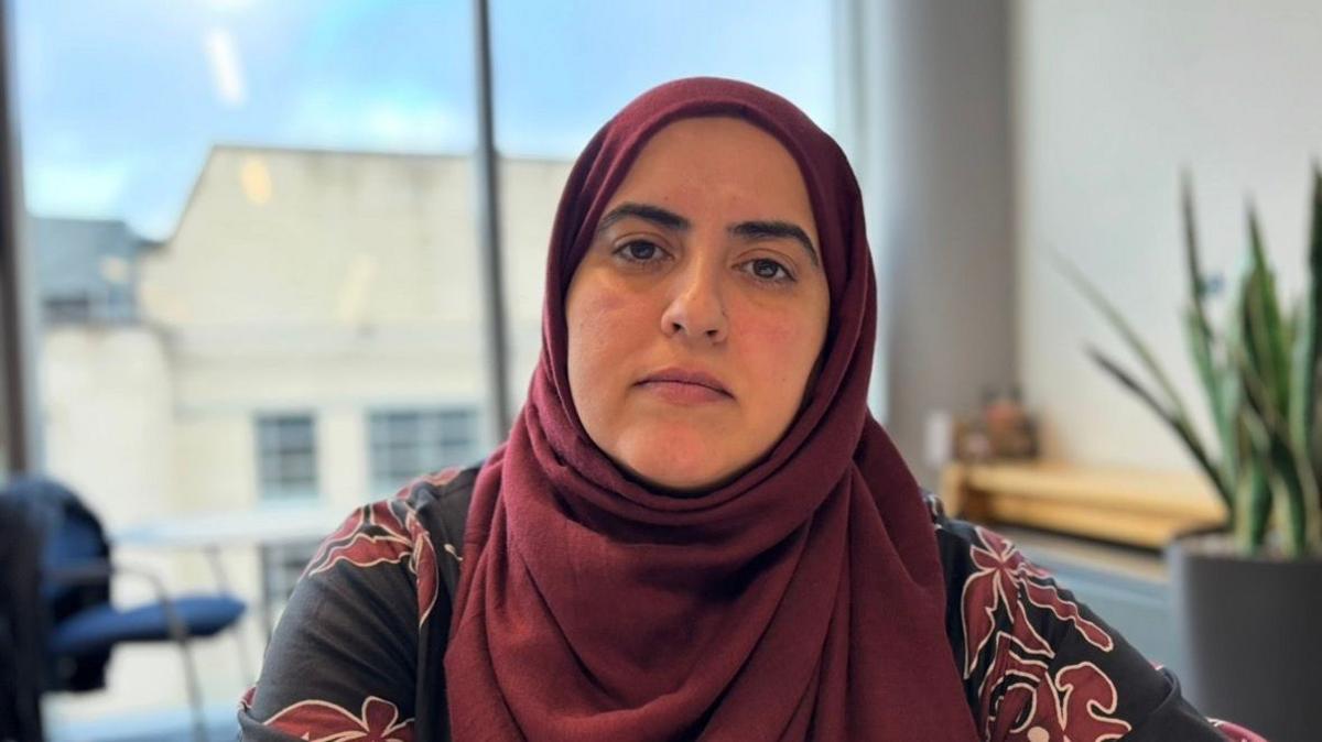 A head and shoulders photo of Nottingham council leader Neghat Khan