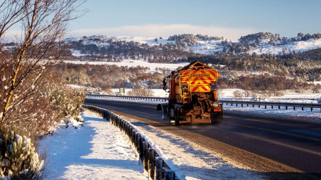 Traffic chaos in Perthshire villages after Google Maps glitch A snow plough travelling through a rural landscape on the A9 near Kingussie on a winters day. The lorry is seen from the back and the rear of the vehicle has yellow and orange chevrons and the word "spreading".