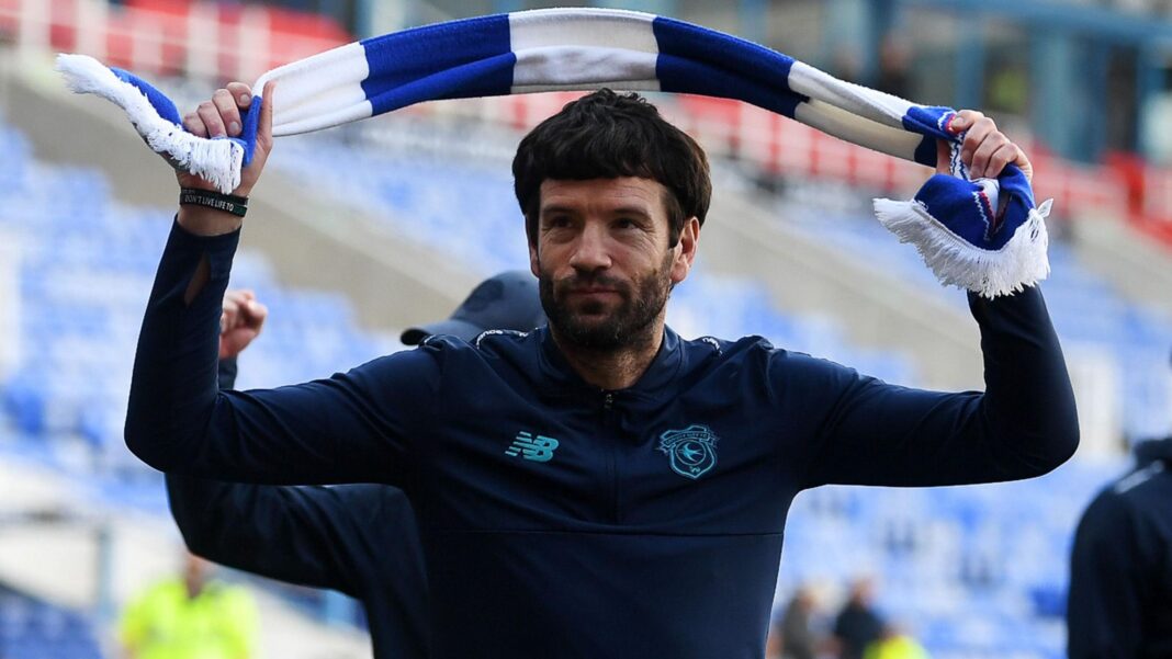 Barry-Murphy to be longest-serving Cardiff boss since Warnock Brian Barry-Murphy swings a scarf above his head after guiding Cardiff to promotion from League One.