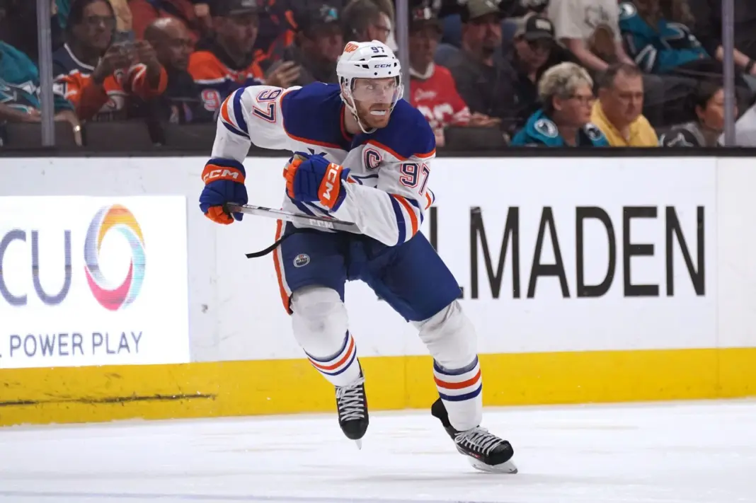“It’s nice to have the fans cheer for me there” – Connor McDavid on playing at Bell Centre amid fans’ support and “boos” “It’s nice to have the fans cheer for me there” – Connor McDavid on playing at Bell Centre amid fans’ support and “boos”