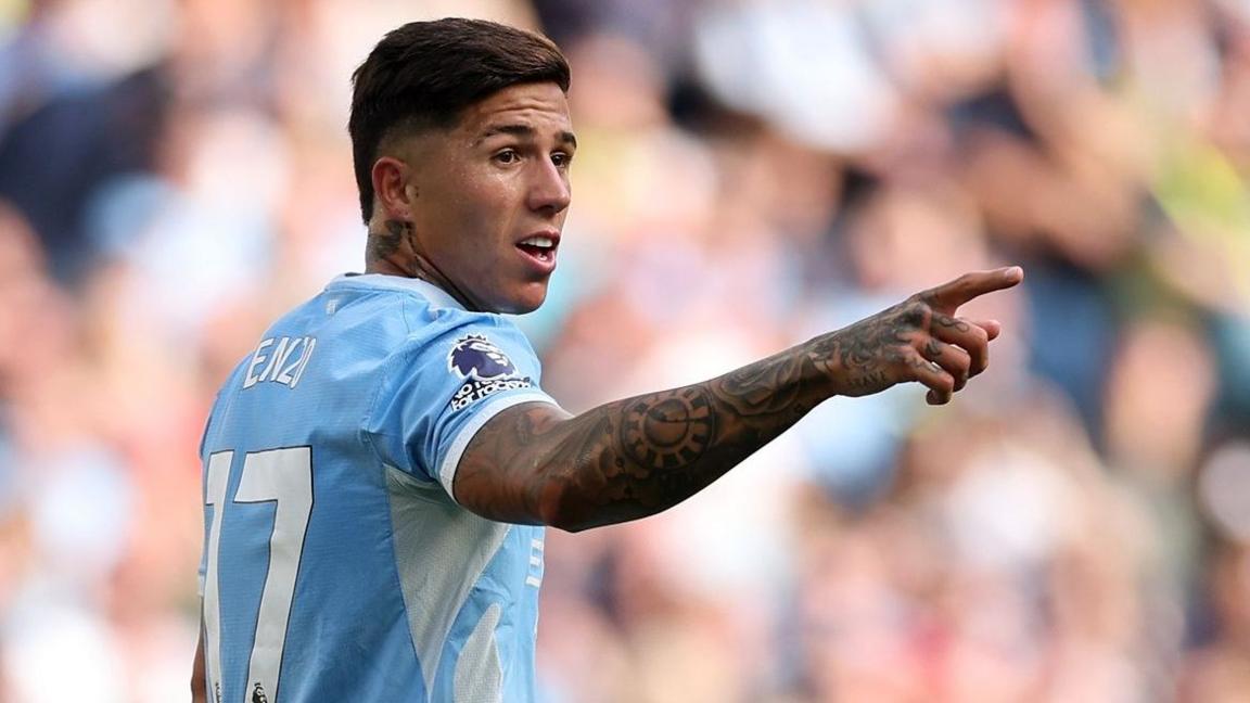 Manchester City's Enzo Fernandez points
