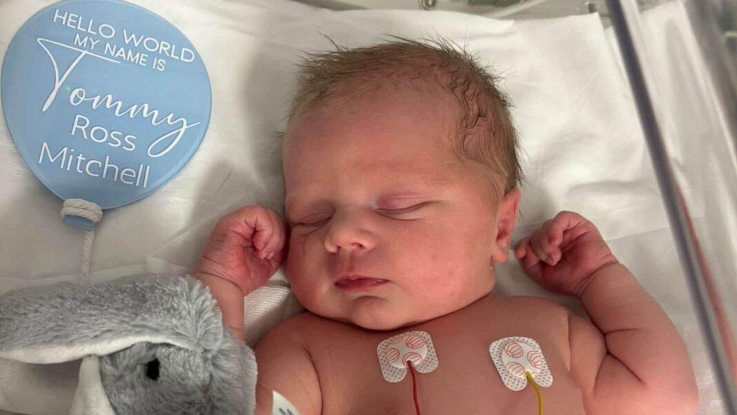 ‘Baby Tommy’s here, Chelsea’s not’: First-time mum dies in childbirth ‘Baby Tommy’s here, Chelsea’s not’: First-time mum dies in childbirth