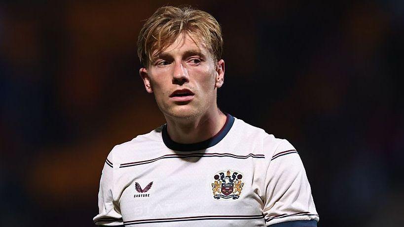 Zian Flemming playing for Burnley
