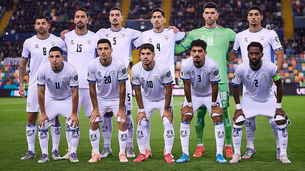 Israel national team photo before World Cup qualifier against Italy