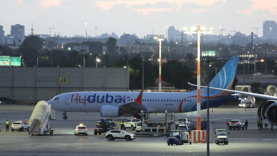 Flydubai passenger describes putting attacker in chokehold after cockpit stabbing A Flydubai aircraft carrying passengers from Tabuk, Saudi Arabia, stands on the tarmac after landing at Ben Gurion International Airport near Tel Aviv.