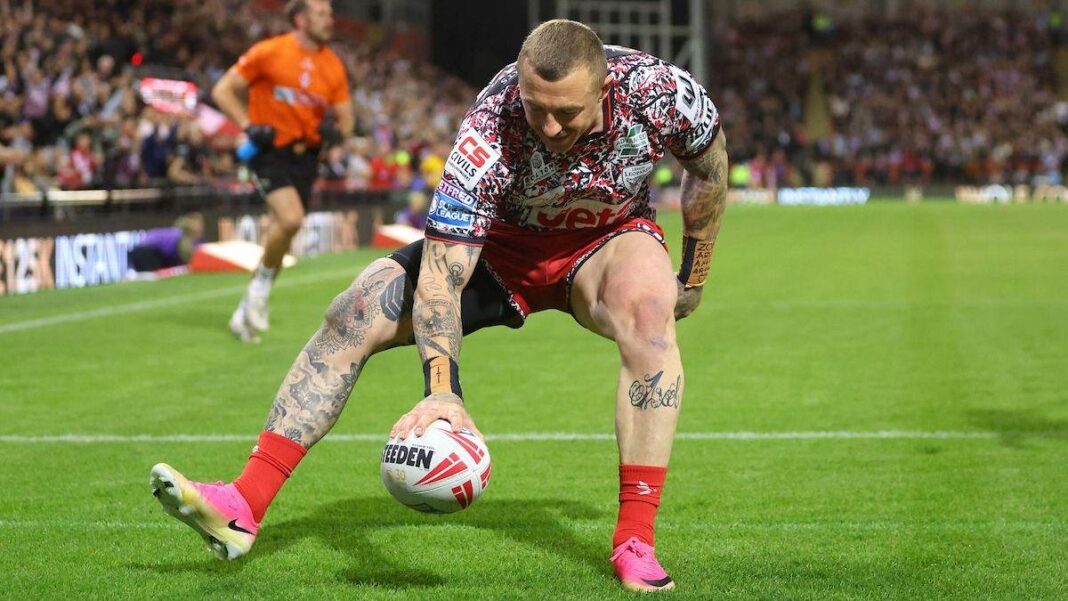 Leigh seal top-six spot to end Saints’ play-off bid Josh Charnley grounds the ball