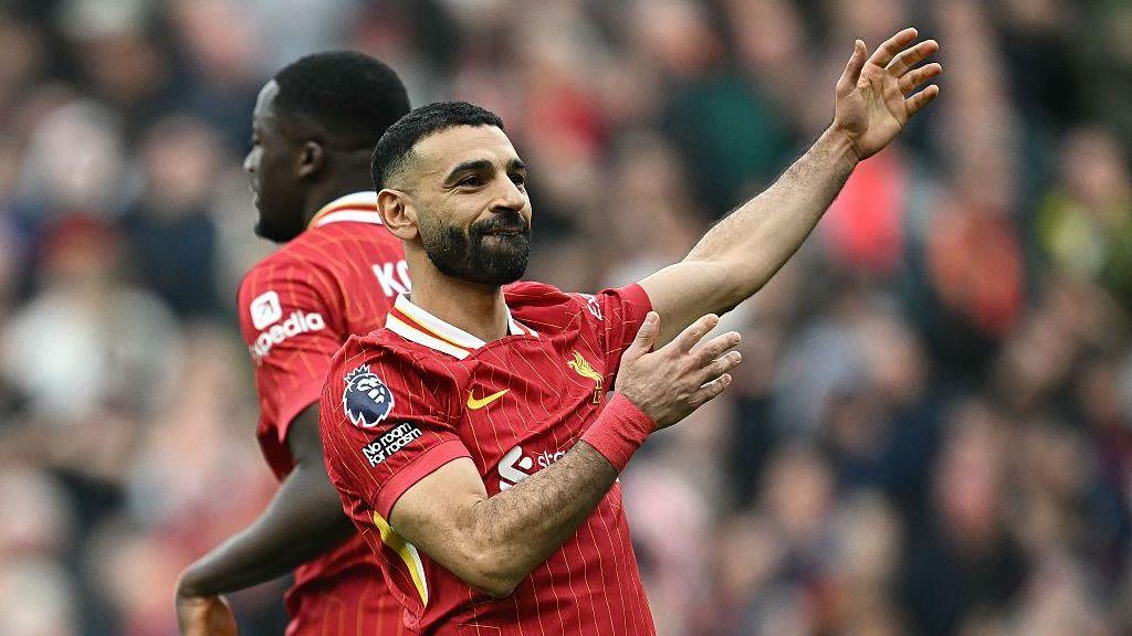 Mo Salah celebrates