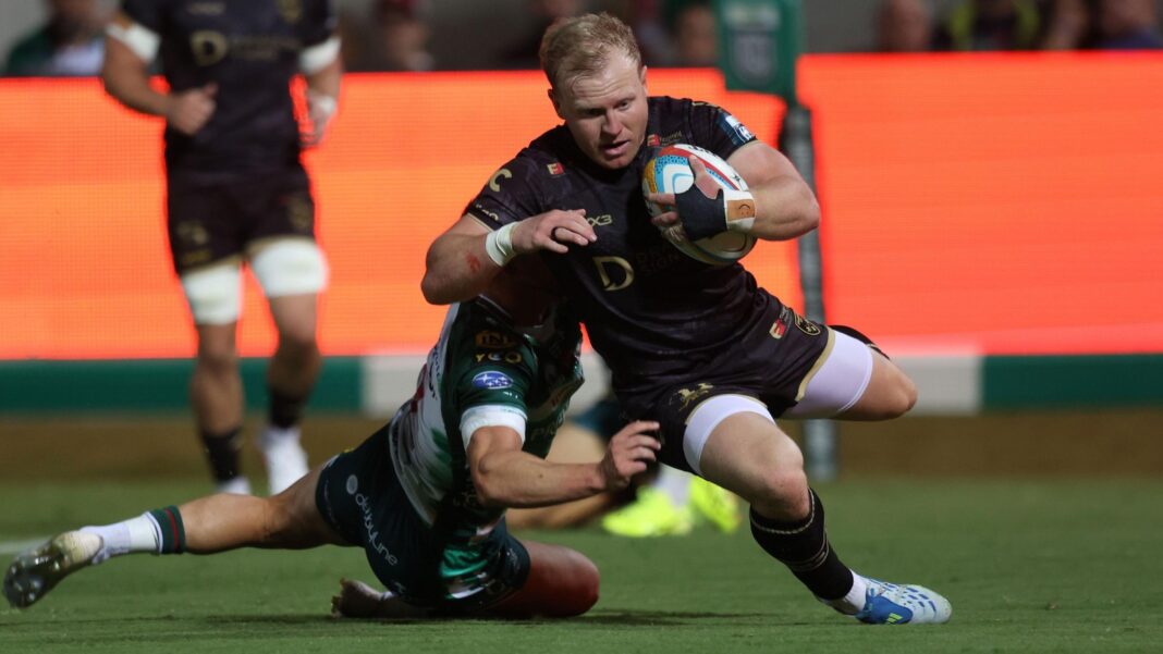 Dragons draw URC opener at Benetton after late drama Tinus de Beer crosses to score a try for Dragons at Benetton