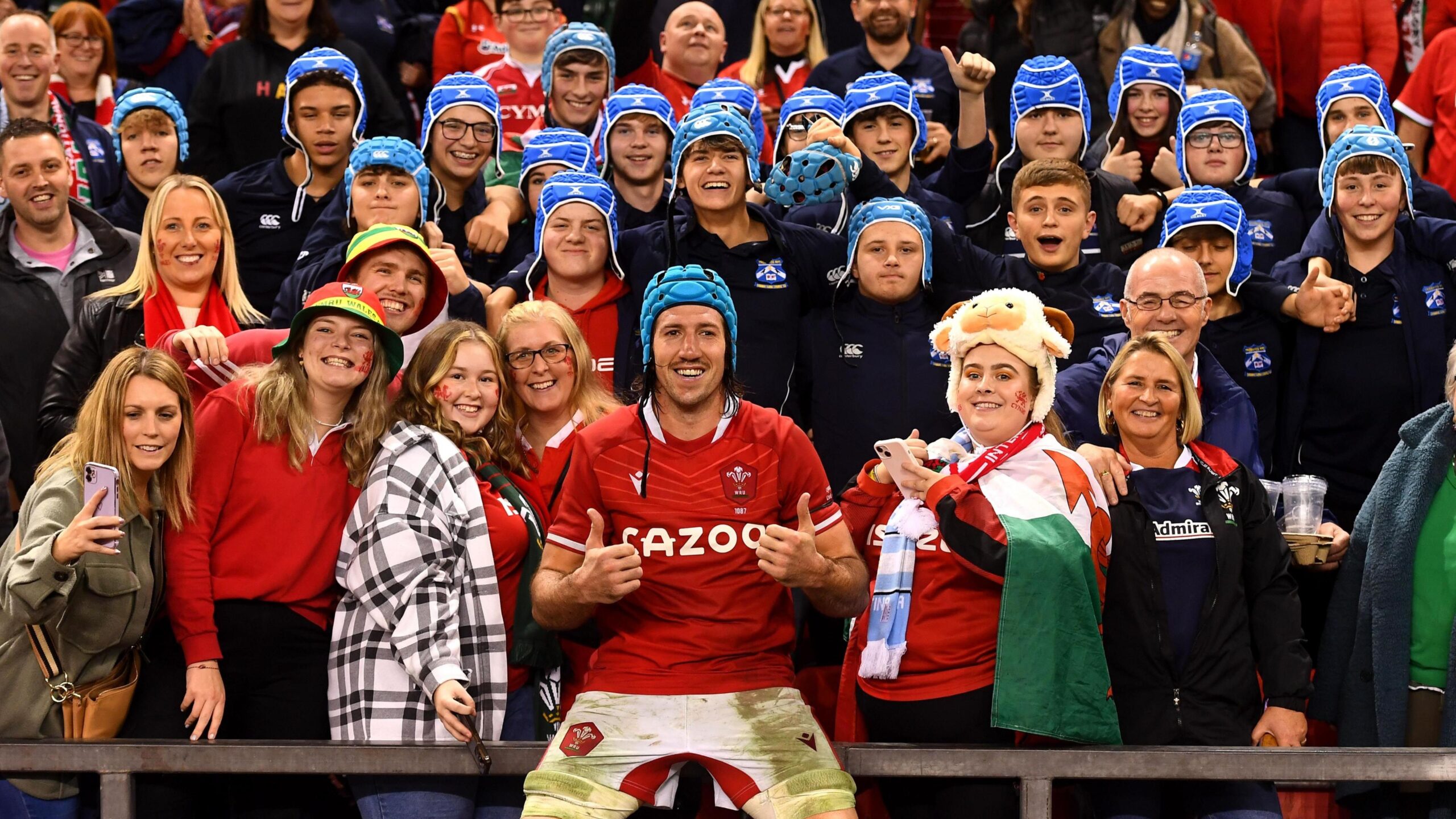 Justin Tipuric with Trebanos Under-16s all in blue scrum caps