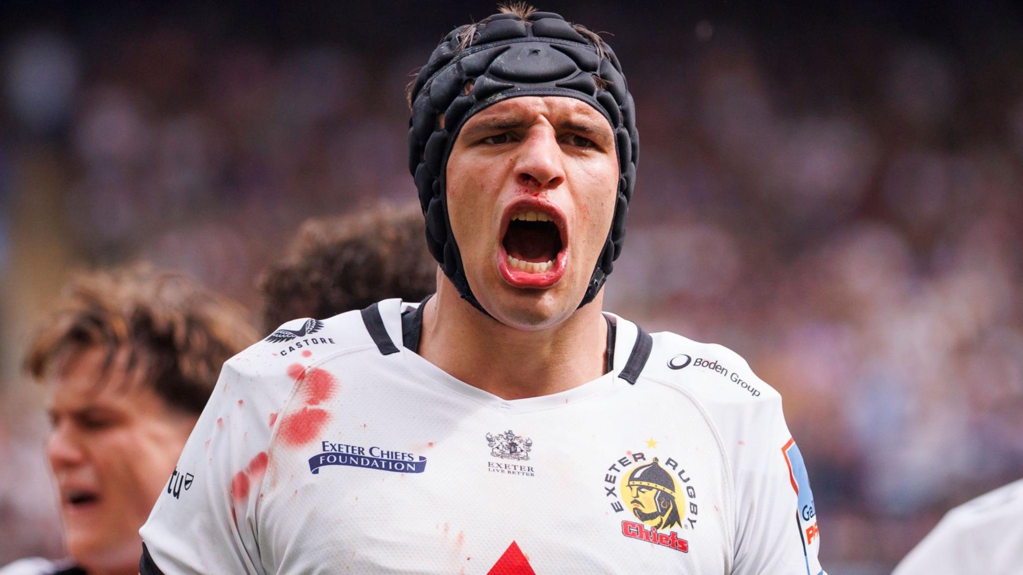 Dafydd Jenkins roaring