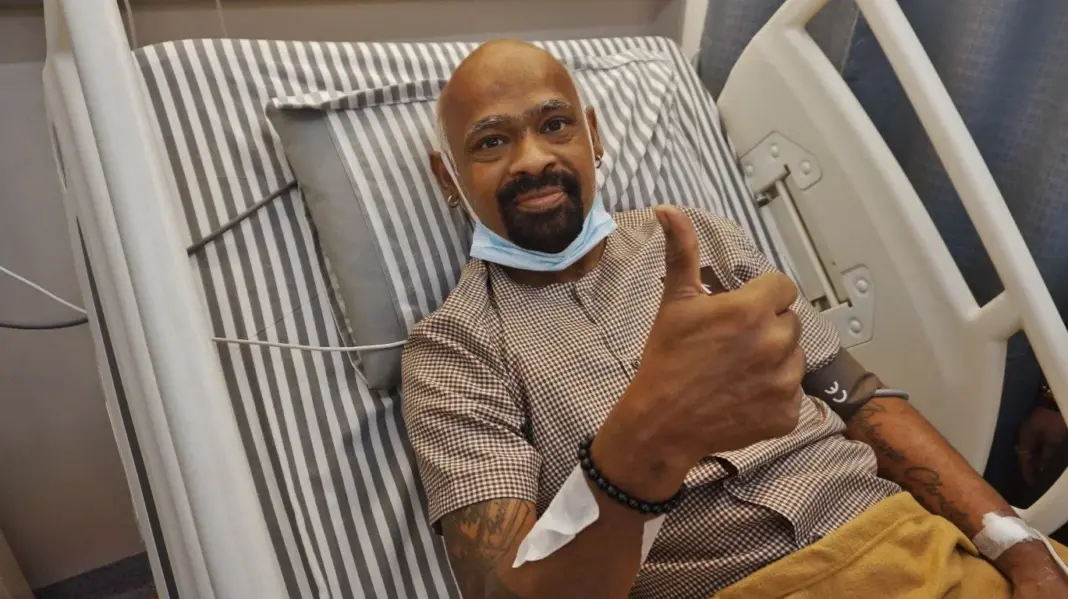 Video of Vinod Kambli at elderly care home in Thane goes viral on social media amid continued health battles Video of Vinod Kambli at elderly care home in Thane goes viral on social media amid continued health battles