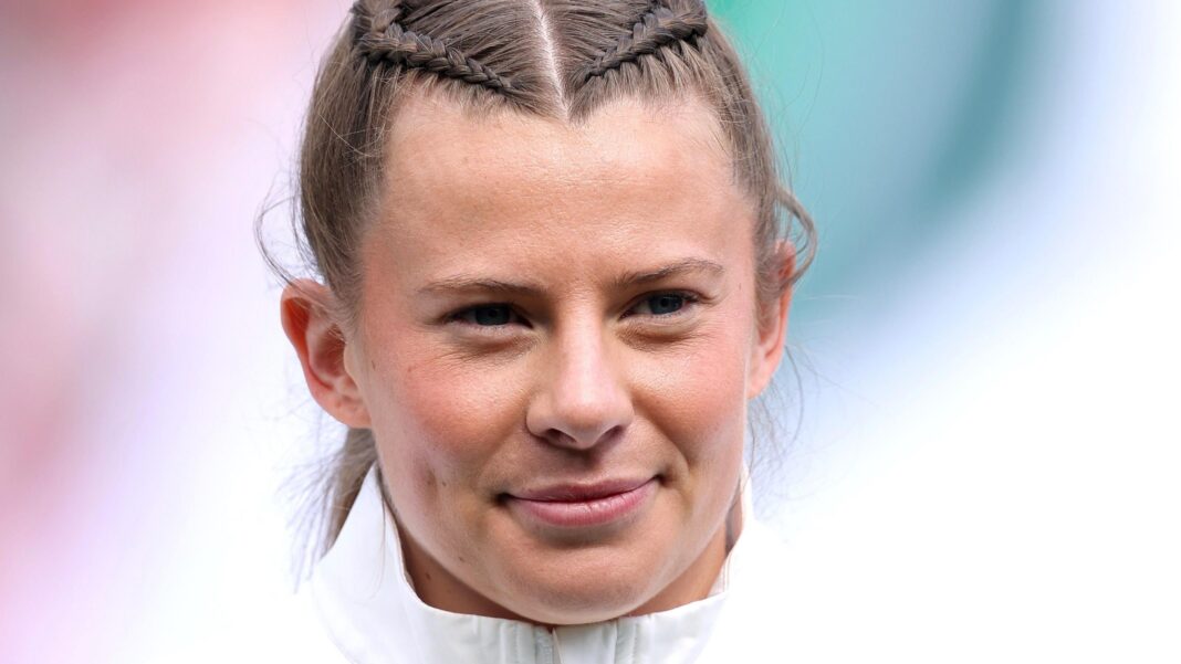 England’s second-half response crushes Australia Zoe Harrison