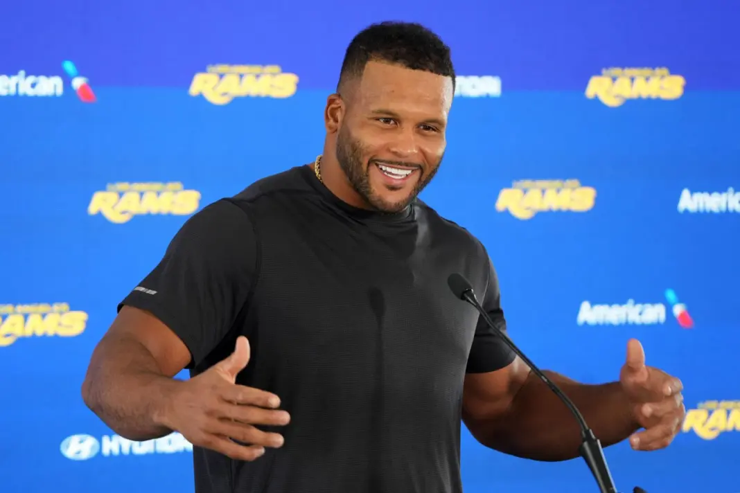 “Don’t want to see bro pull a Jets Aaron Rodgers”: NFL fans react to major Aaron Donald update ahead of Rams vs. 49ers opener “Don’t want to see bro pull a Jets Aaron Rodgers”: NFL fans react to major Aaron Donald update ahead of Rams vs. 49ers opener