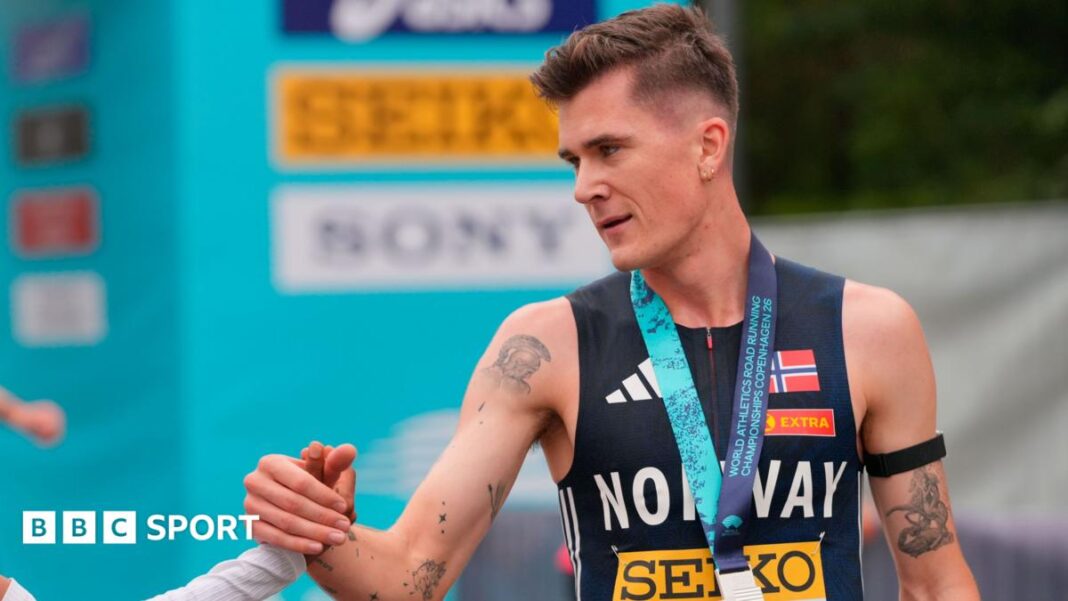 Ingebrigtsen pipped to 5km road gold in Copenhagen image