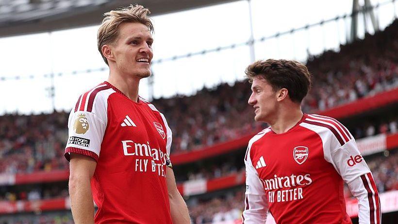 Martin Odegaard celebrates his goal with Arsenal's fans