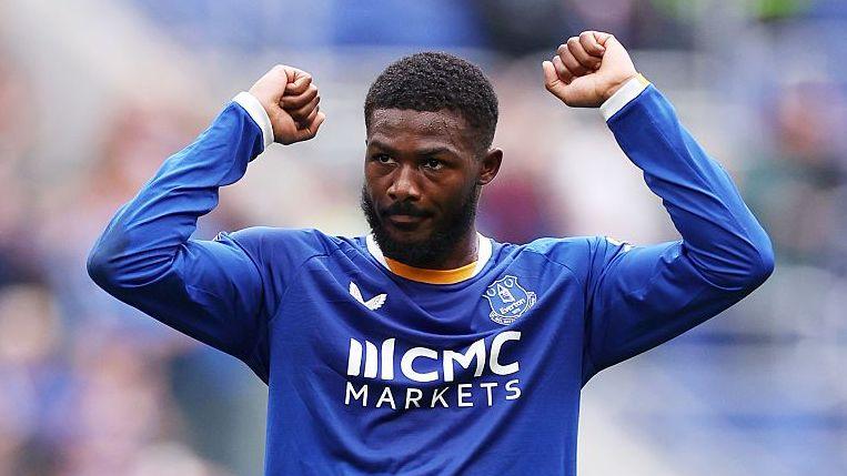 Ainsley Maitland-Niles celebrates after scoring in Everton's 2-2 draw with Manchester United