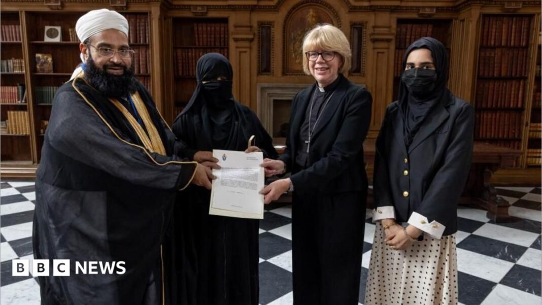 Archbishop of Canterbury withdraws award from Muslim cleric who praised Osama bin Laden Archbishop of Canterbury withdraws award from Muslim cleric who praised Osama bin Laden