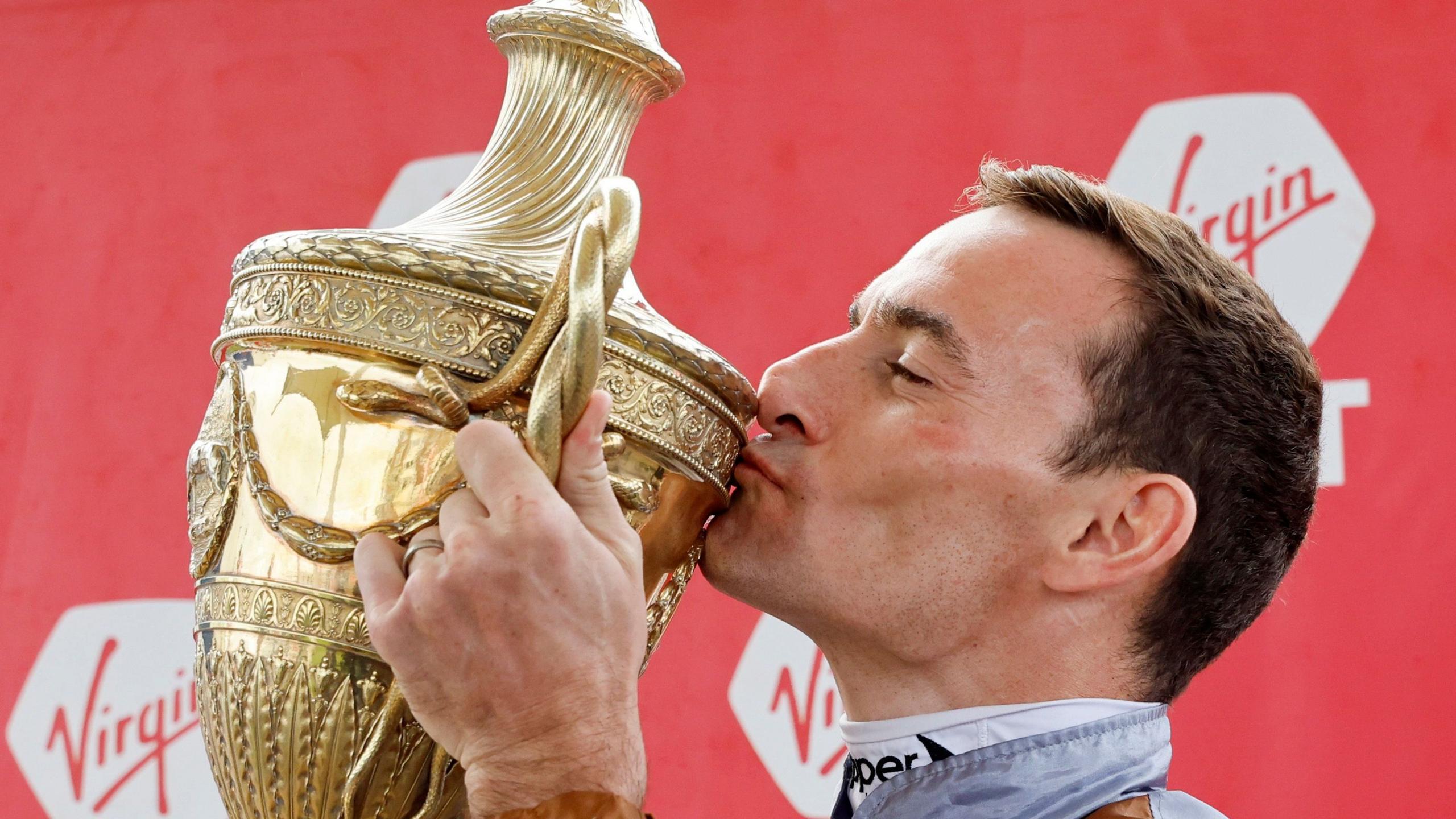 Danny Tudhope kisses Ayr Gold Cup after winning in 2022