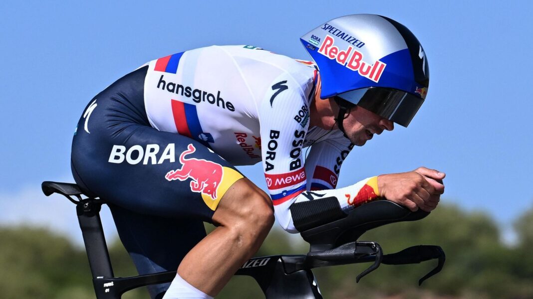 Roglic closes gap on Mas in Vuelta time trial Primoz Roglic