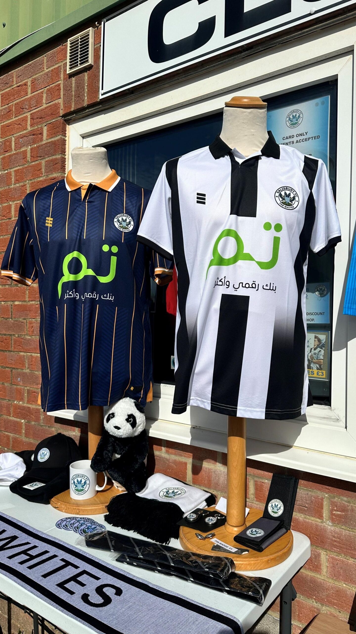 A picture of Salisbury's home and away kit