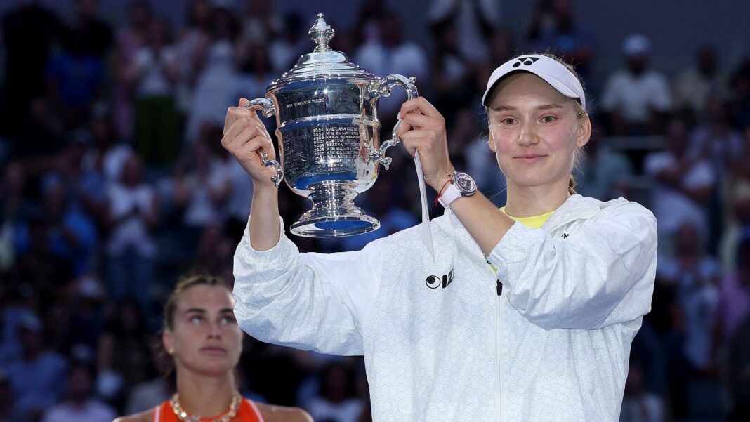 Rybakina wins US Open to inflict further pain on Sabalenka Elena Rybakina lifts the US Open trophy with Aryna Sabalenka looking on