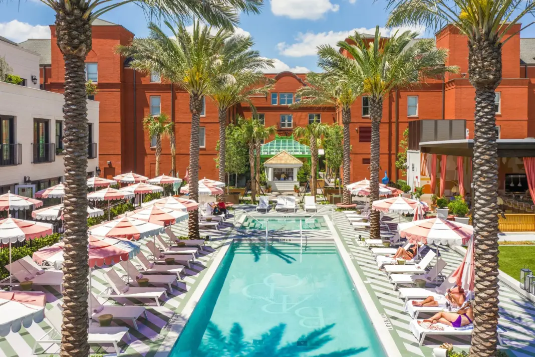 9 Pet-Friendly Hotels in Savannah Where Your Dog Gets the Five-Star Treatment Bardo savannah ga usa may26 press global 007