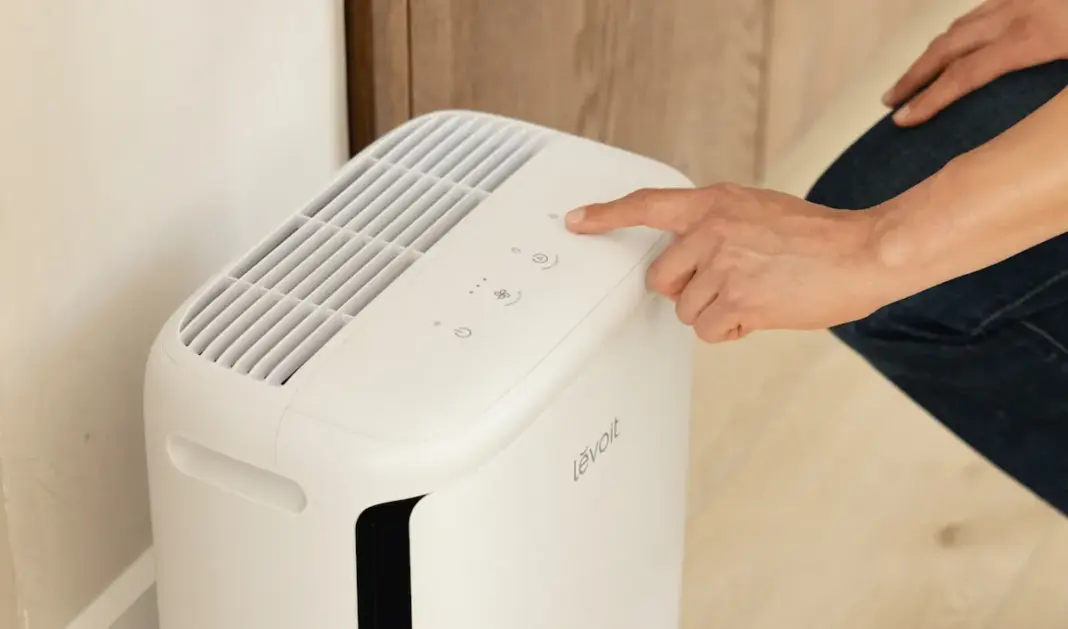 Levoit’s new air purifier is for the pet odors that have taken over your apartment Levoit vital pet pro 2