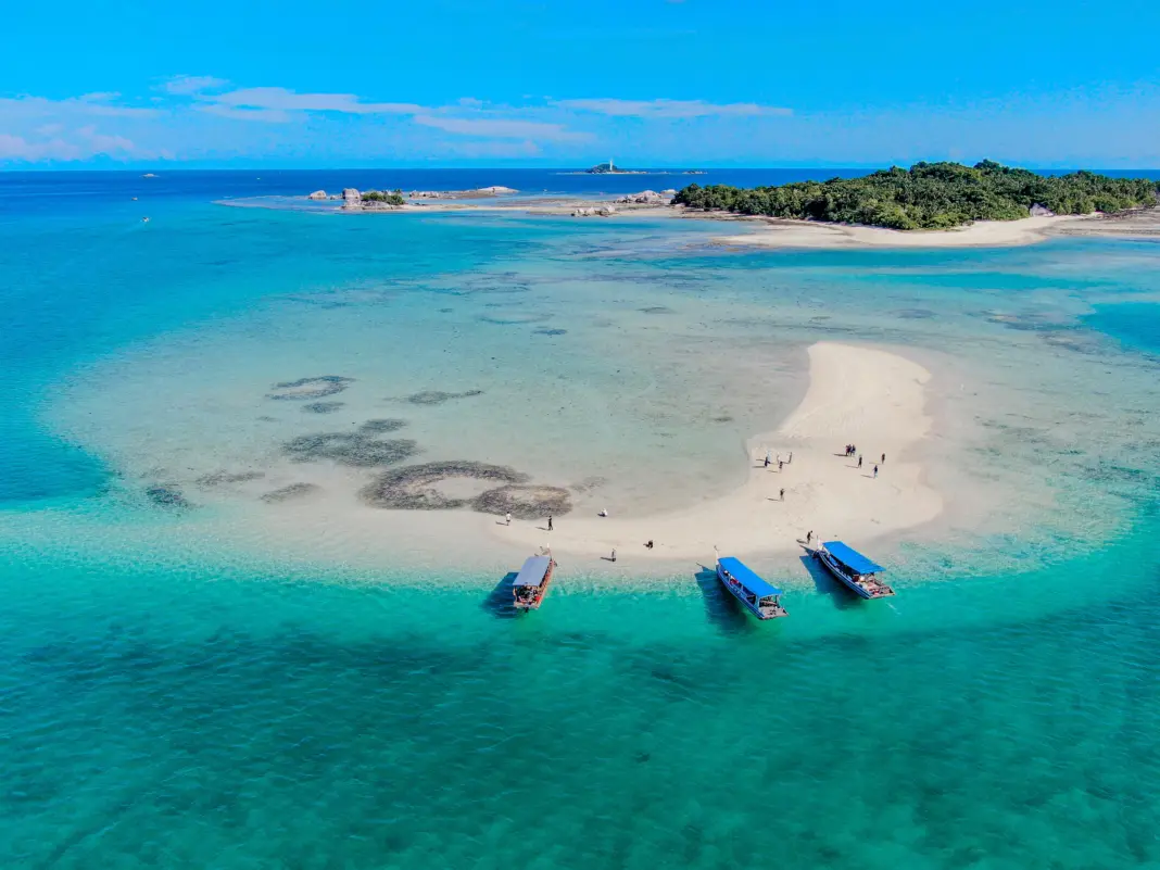 Pasir sand island 1 credit tanjung kelayang reserve