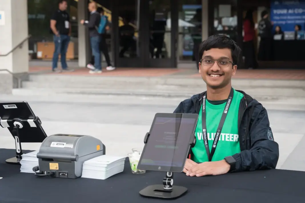 Last call: Disrupt volunteer application closes soon image