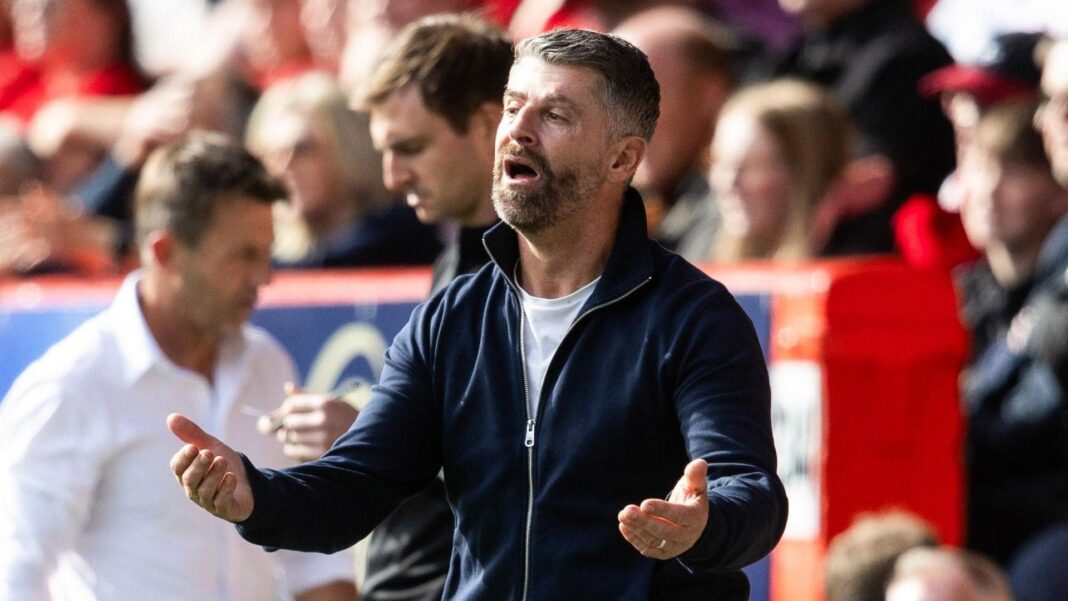 Fans furious with Robinson, but what is going wrong at Aberdeen? Aberdeen boss Stephen Robinson looks dejected
