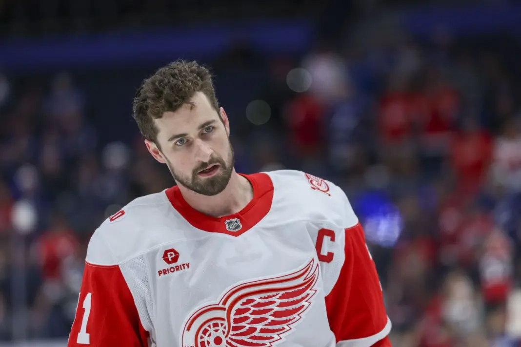 Dylan Larkin could stay at the Red Wings as NHL insider makes big claim about his future Dylan Larkin could stay at the Red Wings as NHL insider makes big claim about his future