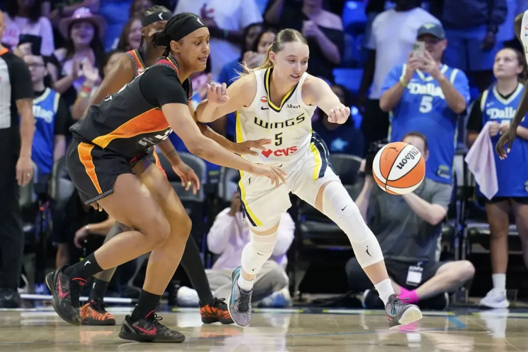 “Better player than Caitlin Clark”, “Because CC missed 44 games” – Fans Hyped As Paige Bueckers Rewrites WNBA Record Book With Unmatched Scoring Run “Better player than Caitlin Clark”, “Because CC missed 44 games” – Fans Hyped As Paige Bueckers Rewrites WNBA Record Book With Unmatched Scoring Run